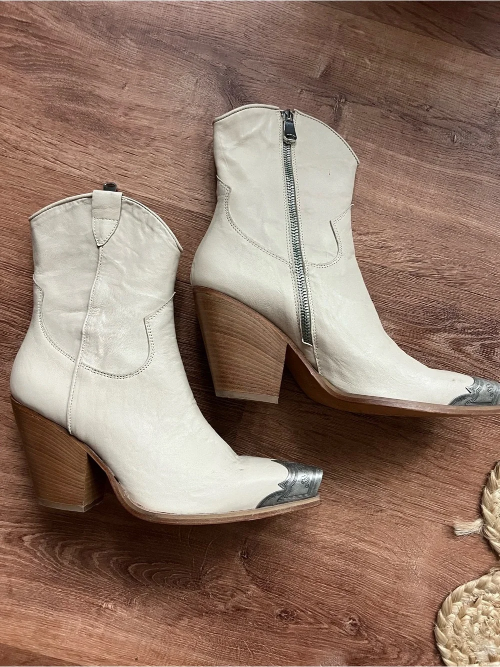 Free People Brayden Western Boots Size 41 RT $298 NWOT Bone